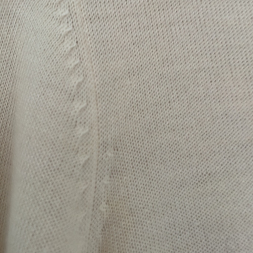 Espirit de corp cream vneck sweater size medium - Picture 3 of 3